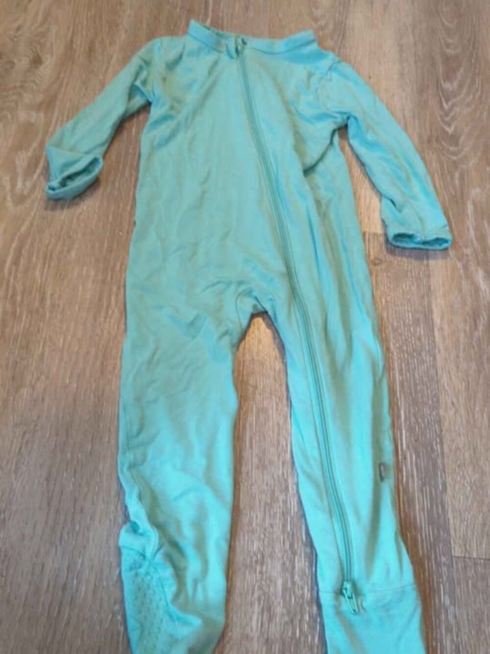kyte Baby aqua footie pajama 6-12m